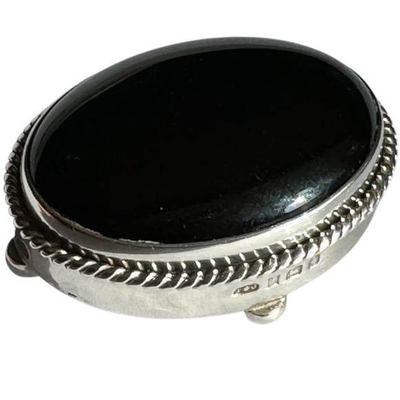 Hallmarked Silver Convertible Sterling Onyx Pill Box & Brooch - Picture 13 of 16